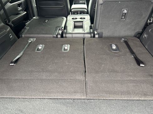 Certified 2025 Honda Pilot Black Edition image 16