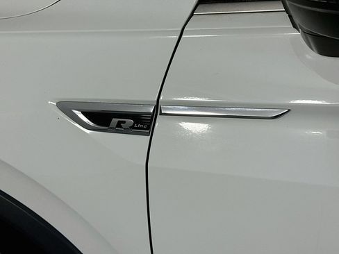 Used 2020 Volkswagen Tiguan SEL Premium R-Line AWD/4WD image 29
