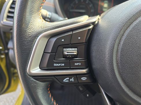 Used 2022 Subaru Crosstrek 2.0i Premium w/ Moonroof Package image 29