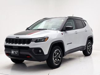 Used 2024 Jeep Compass Trailhawk video 2