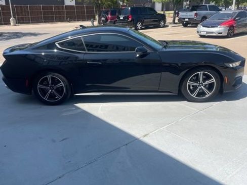 Used 2024 Ford Mustang Premium RWD image 5