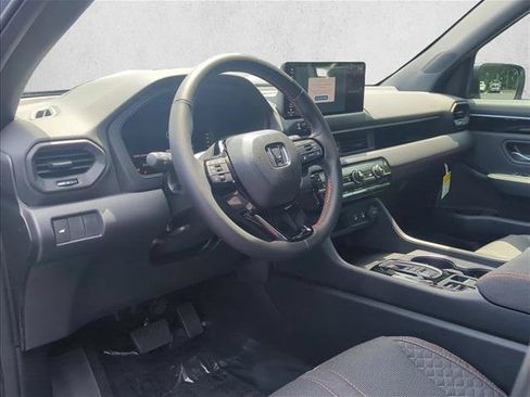 New 2026 Honda Pilot Sport image 3
