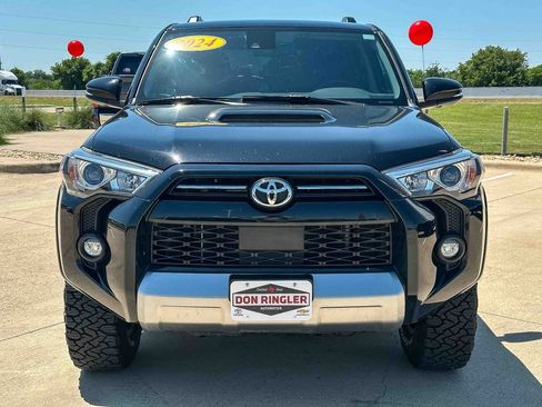 Used 2024 Toyota 4Runner TRD Off-Road Premium AWD/4WD image 8