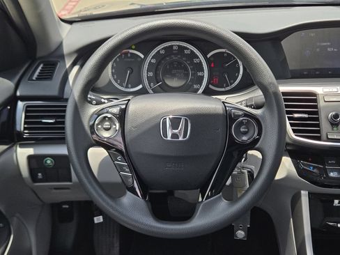 Certified 2017 Honda Accord LX image 23