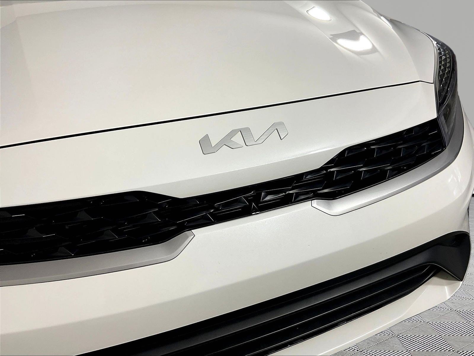 Used 2024 Kia Forte LXS w/ LXS Technology Package FWD image 33