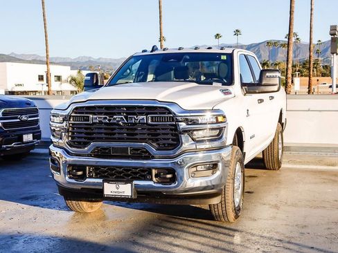 New 2026 RAM 3500 Big Horn AWD/4WD image 4