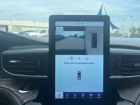 Used 2021 Ford Explorer Platinum w/ Equipment Group 601A image 14