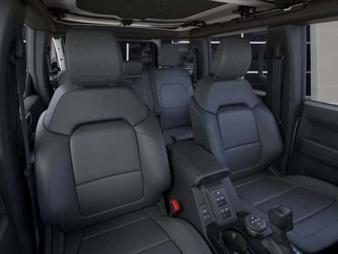 New 2026 Ford Bronco Outer Banks w/ Sasquatch Package AWD/4WD image 10