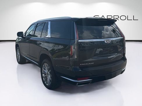 Used 2024 Cadillac Escalade Premium Luxury AWD/4WD image 5