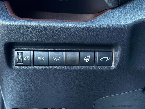 Used 2019 Toyota RAV4 Limited w/ Cold Weather Package image 27