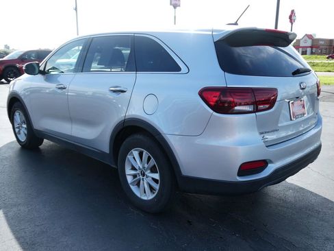 Used 2019 Kia Sorento FWD V6 image 7