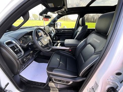 New 2026 RAM 1500 Laramie w/ Night Edition AWD/4WD image 15