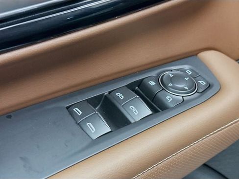 Used 2025 Chevrolet Tahoe High Country image 20