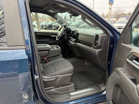 Used 2022 Chevrolet Silverado 1500 LT image 23