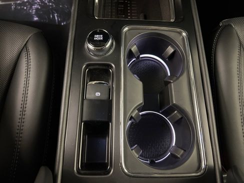 New 2026 Lincoln Corsair Reserve image 17