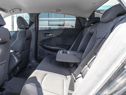 Used 2017 Chevrolet Malibu LS FWD image 21