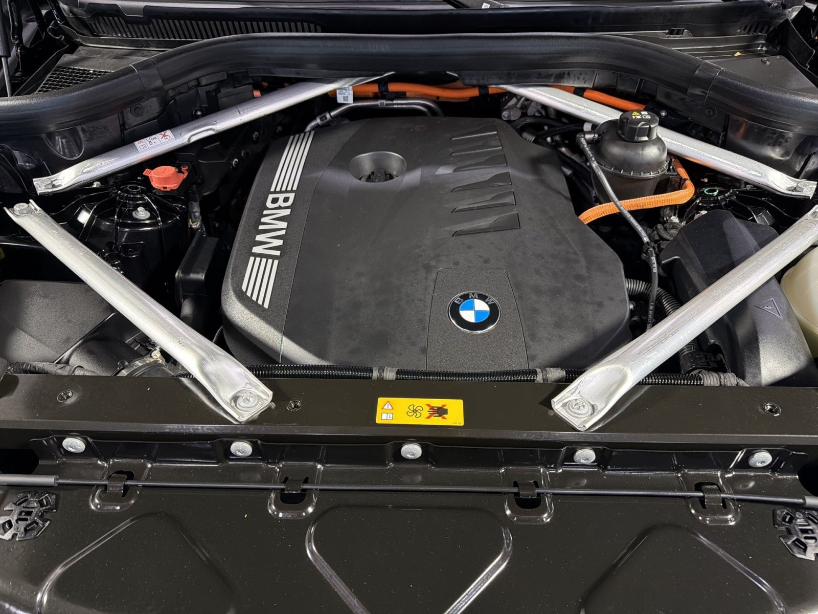 Used 2025 BMW X5 xDrive50e AWD/4WD image 29