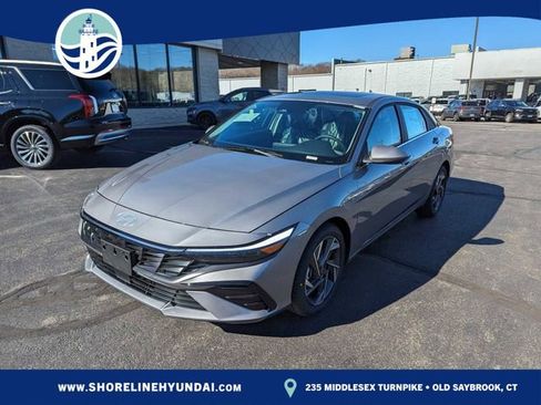 Used 2024 Hyundai Elantra SEL w/ Convenience Package FWD image 1