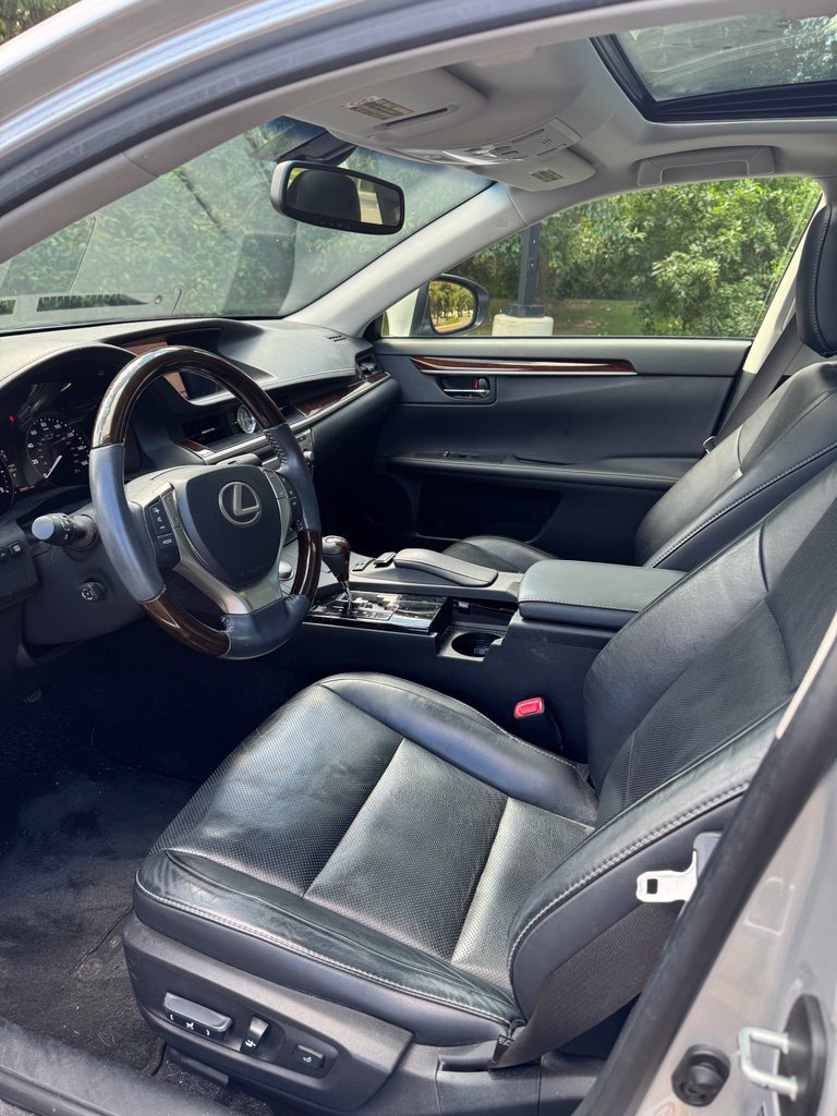 Used 2013 Lexus ES 350 w/ Luxury Pkg FWD image 8