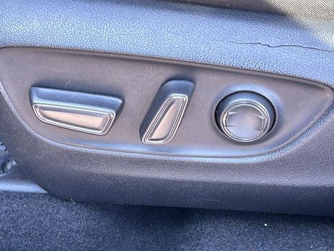 Used 2022 Toyota RAV4 XLE w/ Convenience Package image 18