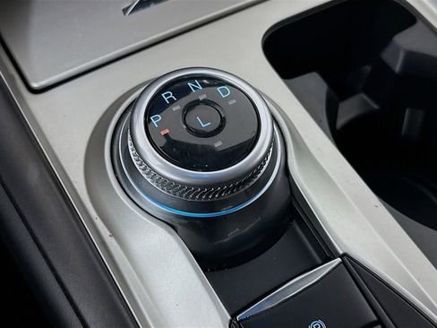 Used 2023 Ford Explorer XLT image 16