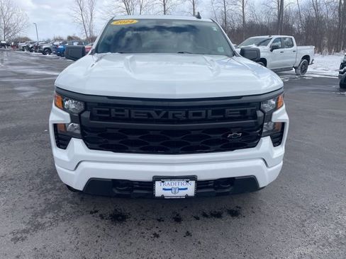 Used 2024 Chevrolet Silverado 1500 Custom image 6