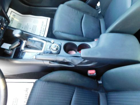 Used 2015 MAZDA MAZDA3 i Sport image 28