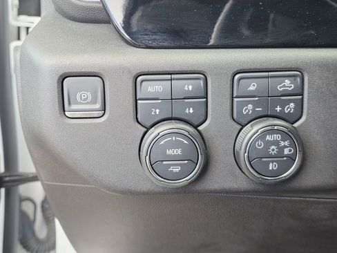 Used 2024 Chevrolet Silverado 1500 RST image 21