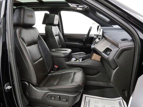 Used 2021 Chevrolet Tahoe High Country w/ Premium Package AWD/4WD image 15
