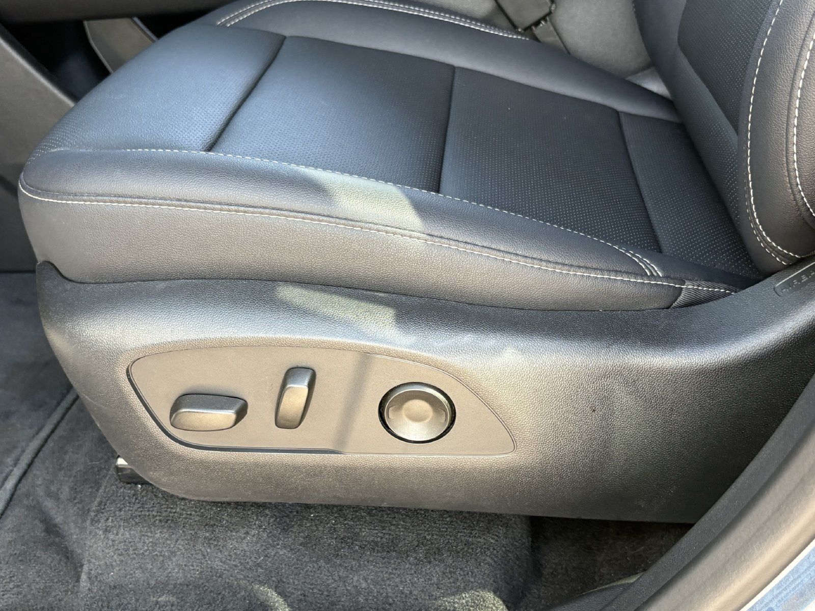 Used 2026 Chevrolet Traverse LT AWD/4WD image 26