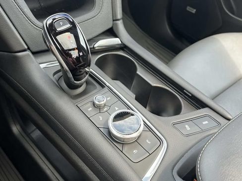 Certified 2024 Cadillac XT5 Premium Luxury AWD/4WD image 24