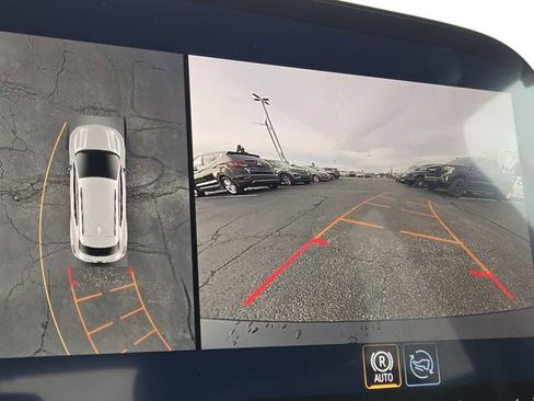 New 2026 Chevrolet Equinox EV LT w/ LPO, Blackout Package FWD image 4
