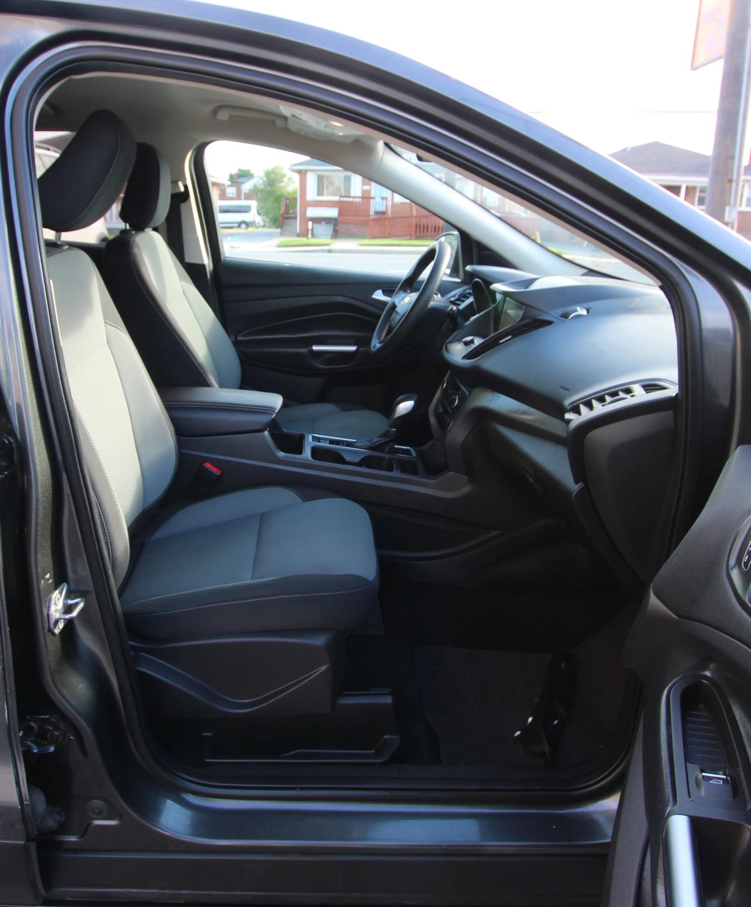 Used 2019 Ford Escape SE AWD/4WD image 10