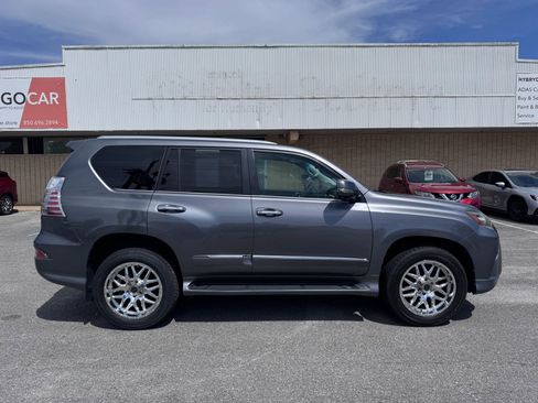 Used 2015 Lexus GX 460 image 5