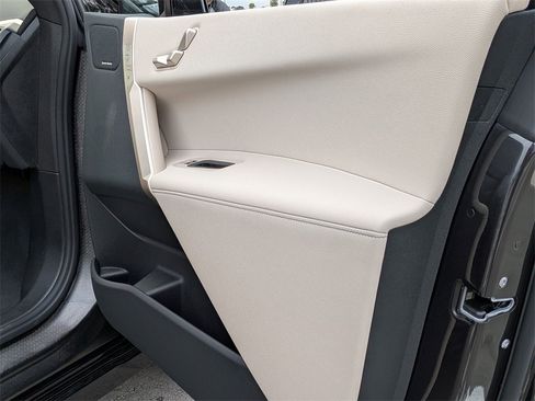 New 2026 BMW iX xDrive45 image 33