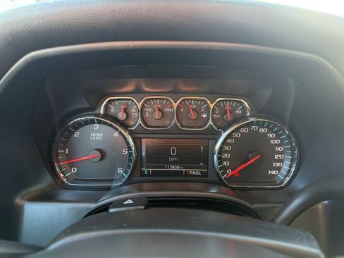 Used 2018 Chevrolet Silverado 1500 LT w/ All Star Edition image 30