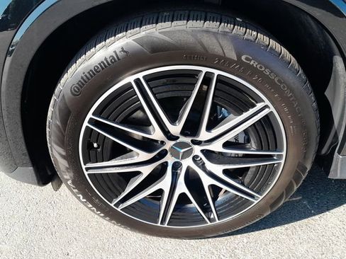 Used 2024 Mercedes-Benz GLC 43 AMG 4MATIC w/ Driver Assistance Package image 18