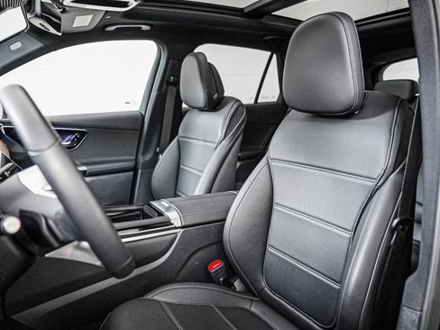 Certified 2026 Mercedes-Benz GLC 300 4MATIC image 8