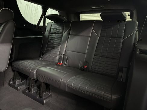 Used 2021 Cadillac Escalade ESV Sport Platinum image 34