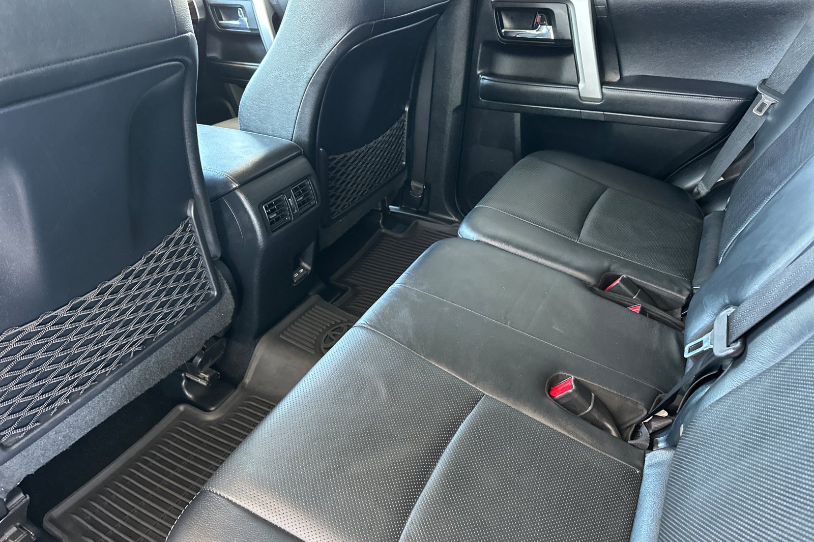 Used 2023 Toyota 4Runner Limited AWD/4WD image 12