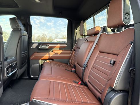 New 2026 GMC Sierra 2500 Denali Ultimate image 30