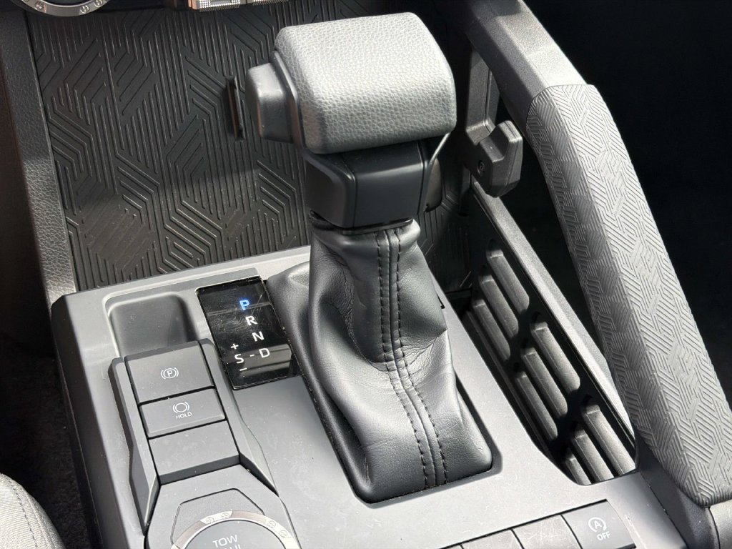 Used 2025 Toyota Tacoma SR5 RWD image 18