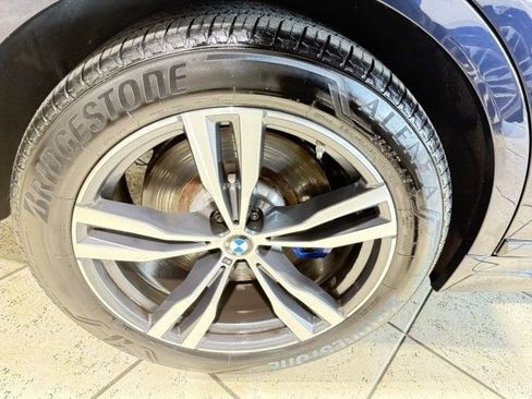 Used 2022 BMW X7 M50i image 33