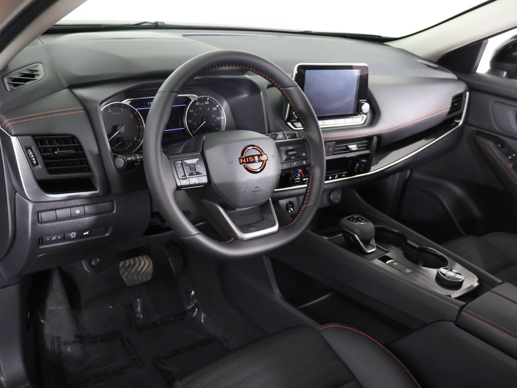 Used 2026 Nissan Rogue SV AWD/4WD image 25