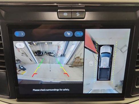 New 2026 Ford F250 XLT w/ XLT Premium Package image 17