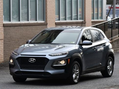 Used 2019 Hyundai Kona SE w/ Cargo Package image 3