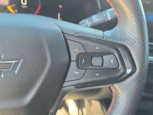 Used 2025 Chevrolet Trax RS w/ Driver Confidence Package FWD image 18