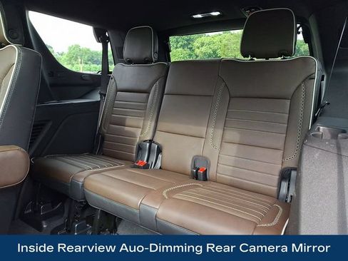 Used 2025 GMC Yukon Denali Ultimate AWD/4WD image 21