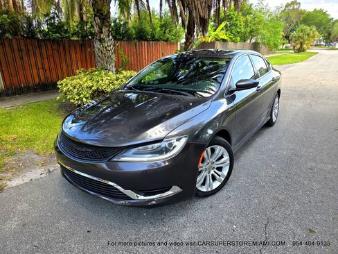 Used 2015 Chrysler 200 Limited w/ Convenience Group FWD image 5