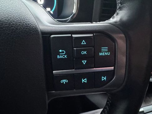 Used 2021 Ford F150 Lariat w/ Max Trailer Tow Package image 33